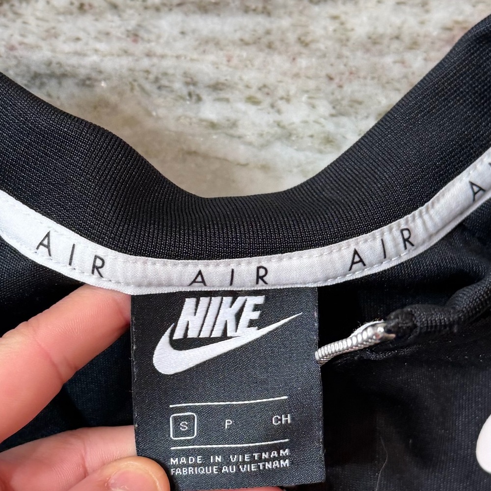 Nike Air Black Zip-Up Track Jacket Women’s Size Small - Picture 3 of 4